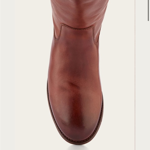 Melissa Button 2 - Picture 4 of 15